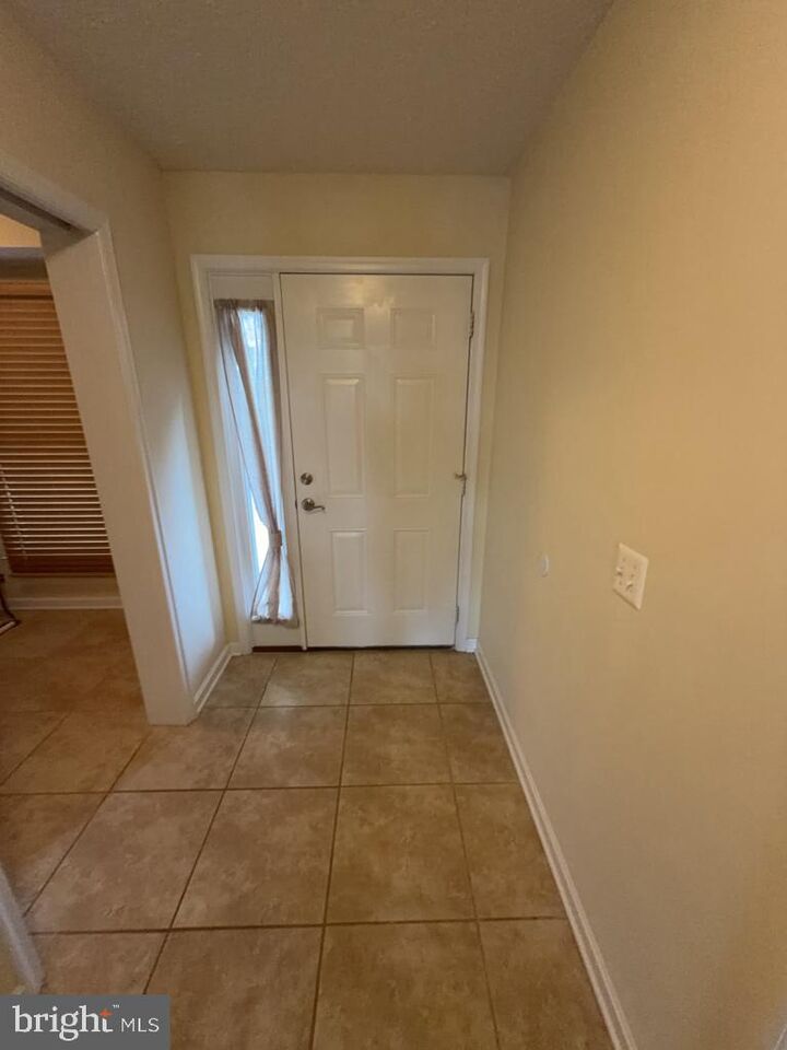 Property Photo: 2270 Valor Drive Unit 302 VA 22601
