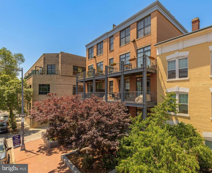 Property Photo:  2412 17th Street NW C-03  DC 20009 