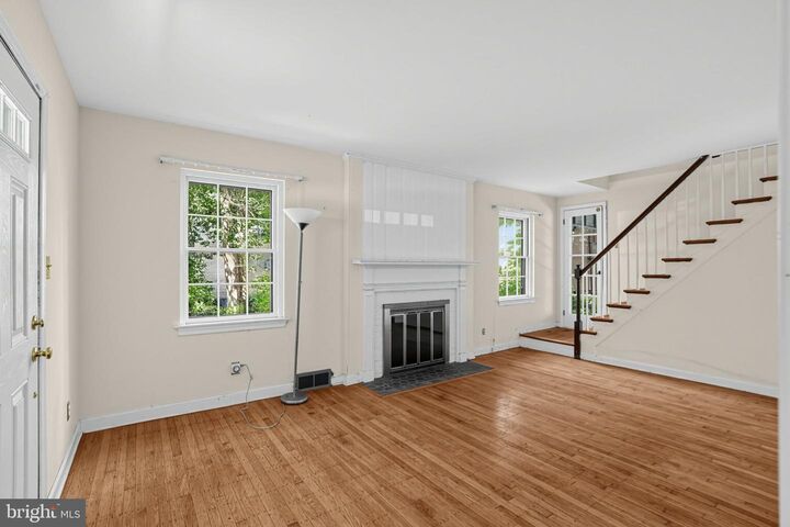 Property Photo: 807 Woodsdale Road DE 19809
