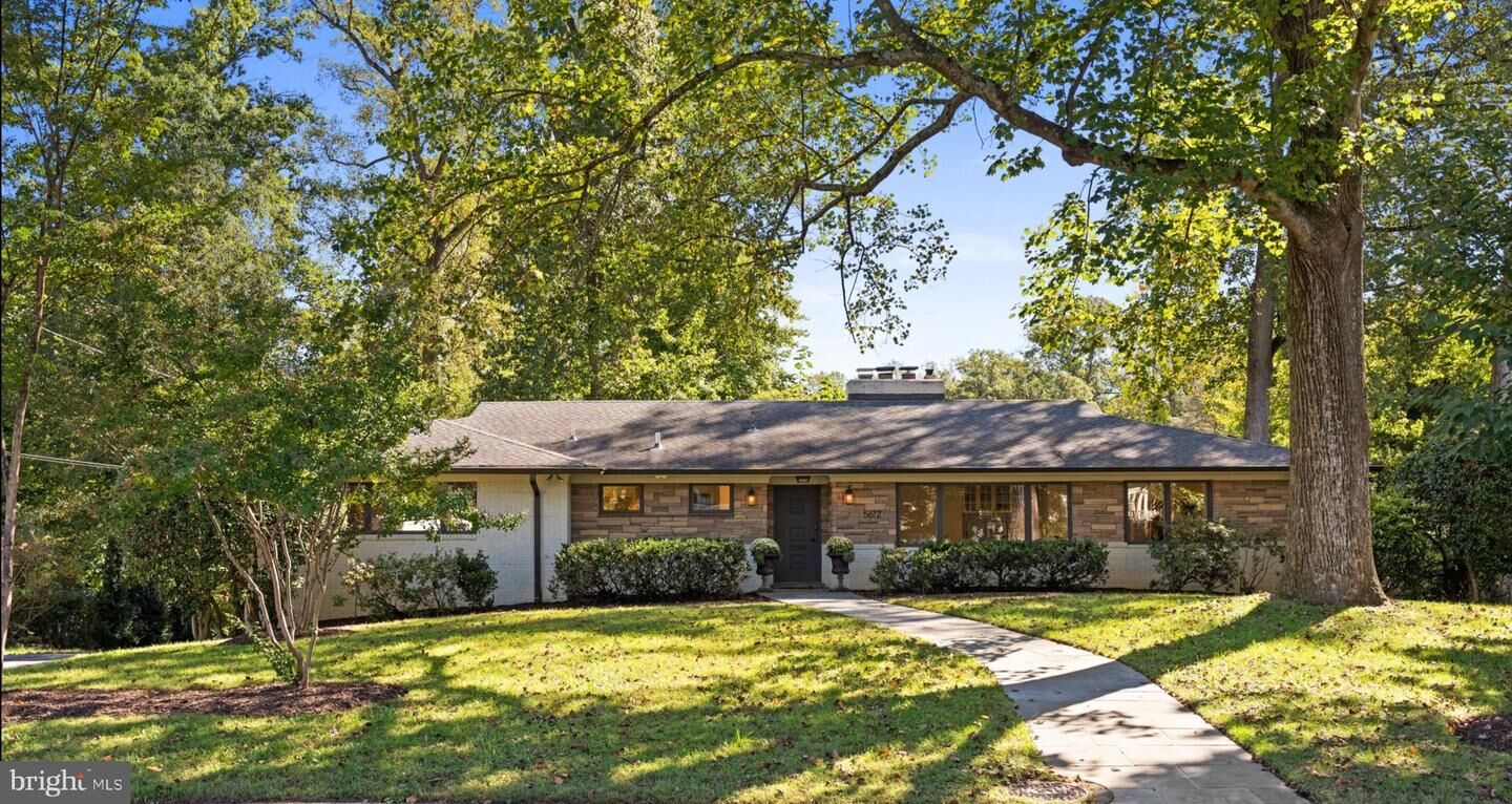 Property Photo: 5612 Bent Branch Road MD 20816