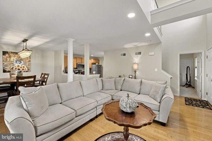 Property Photo:  1813 Windsong Lane  PA 17602 