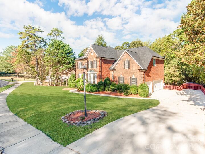 Property Photo:  2910 Providence View Lane  NC 28270 