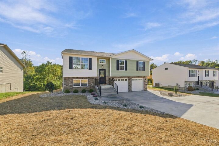 Property Photo:  1099 Compton Road  OH 45231 