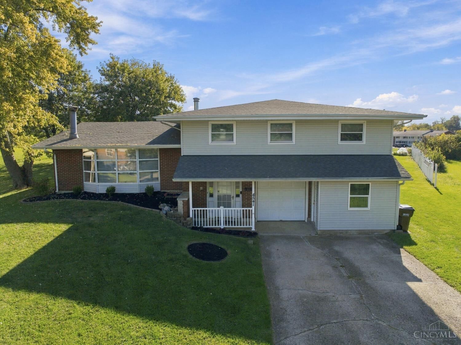 Property Photo:  4541 Drayton Court  OH 45440 