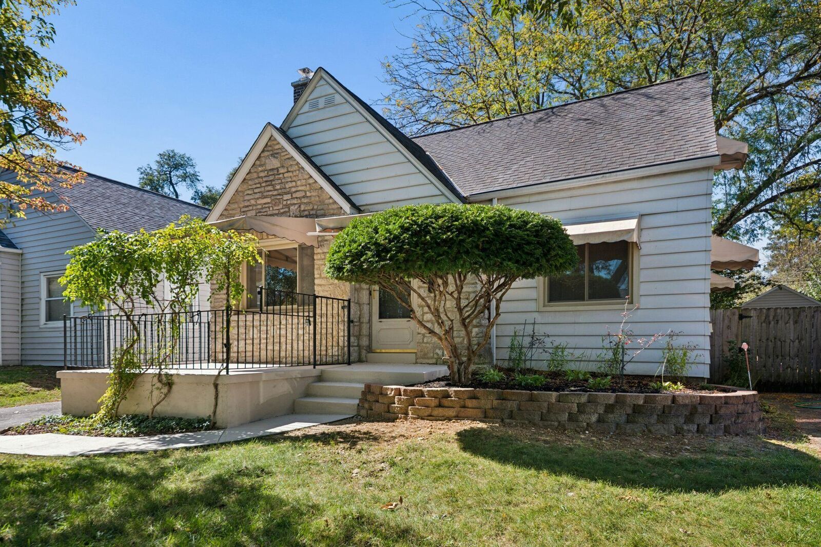 Property Photo:  443 Binns Boulevard  OH 43204 
