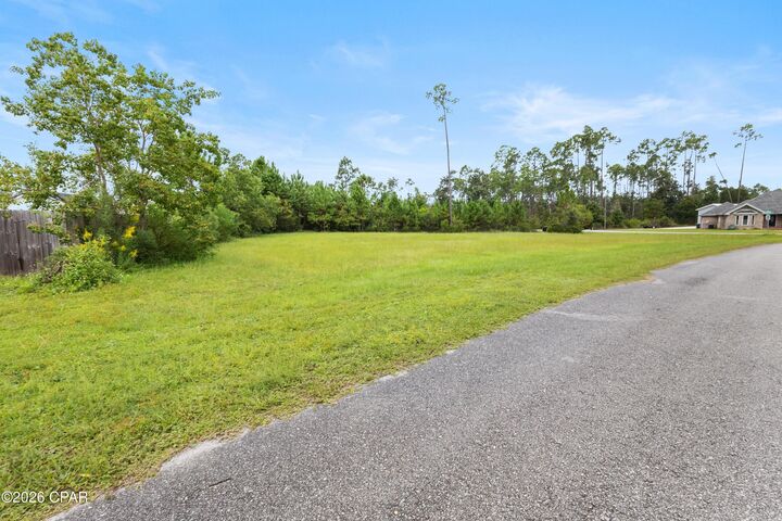 Property Photo: 629 Shoreline Drive FL 32404
