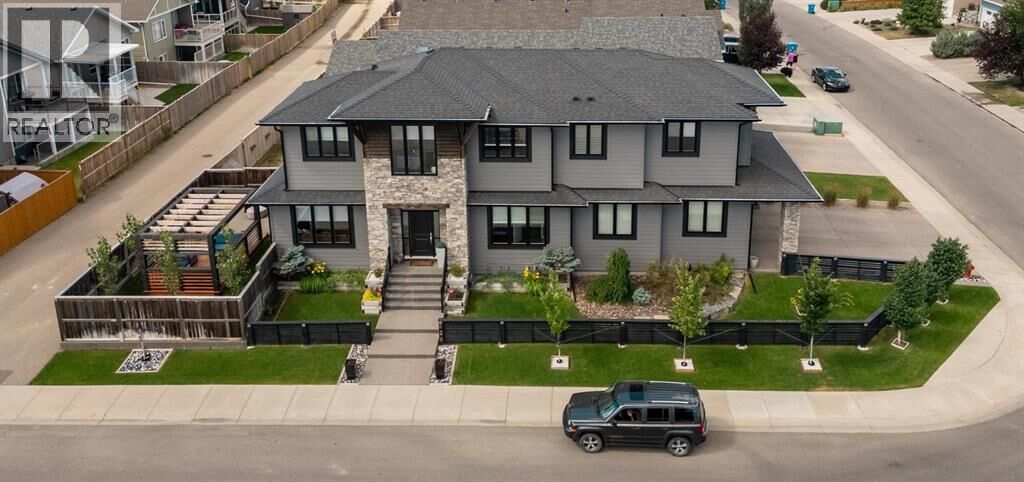 Property Photo:  628 Sixmile Crescent South  AB T1K 5W8 