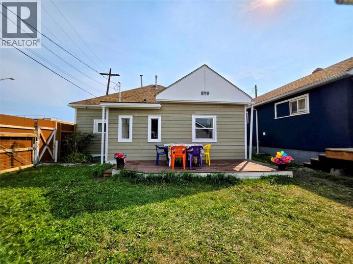 Property Photo: 101 6th Avenue South BC V1C 2H5
