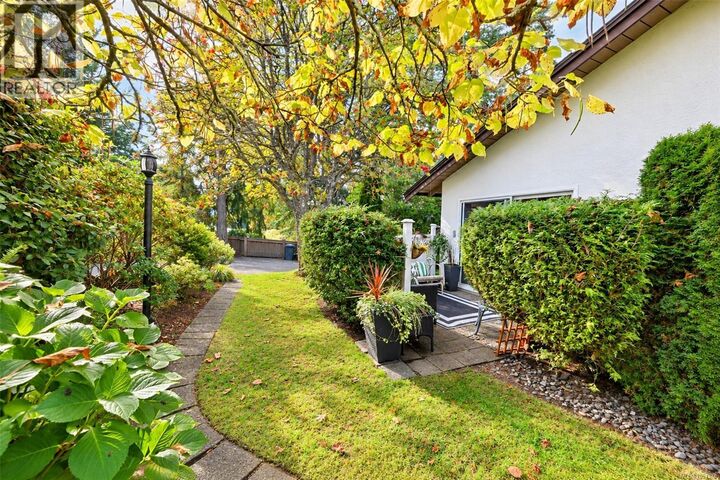 Property Photo:  278 Island Highway 2  BC V9B 1G5 