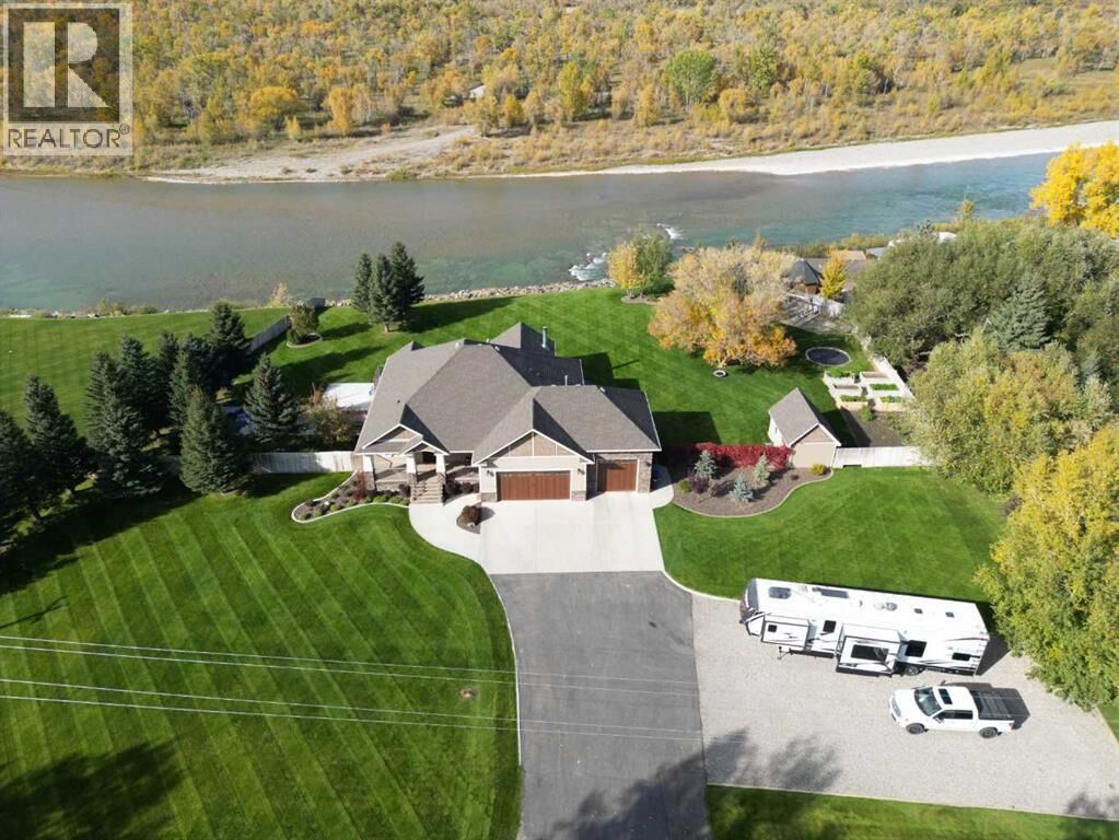 Property Photo: 305 Lyndon Road AB T0L 0Z0