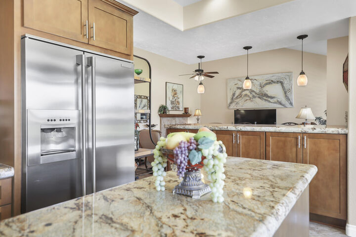 Property Photo:  175 Las Lomas  CA 92260 
