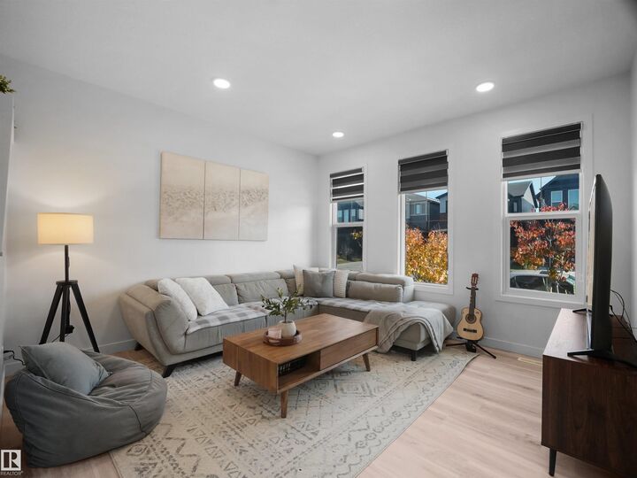 Property Photo:  1635 Plum Circle Circle SW  AB T6X 2X1 