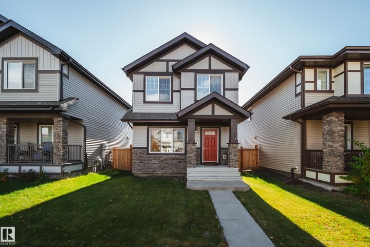 Property Photo:  15927 13 Avenue SW  AB T6W 3N6 