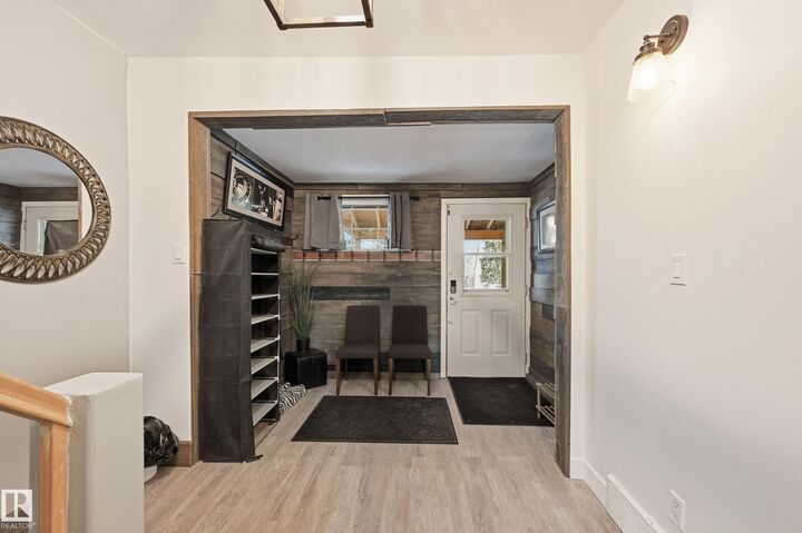 Property Photo:  10656 93 Street NW  AB T5H 1X9 