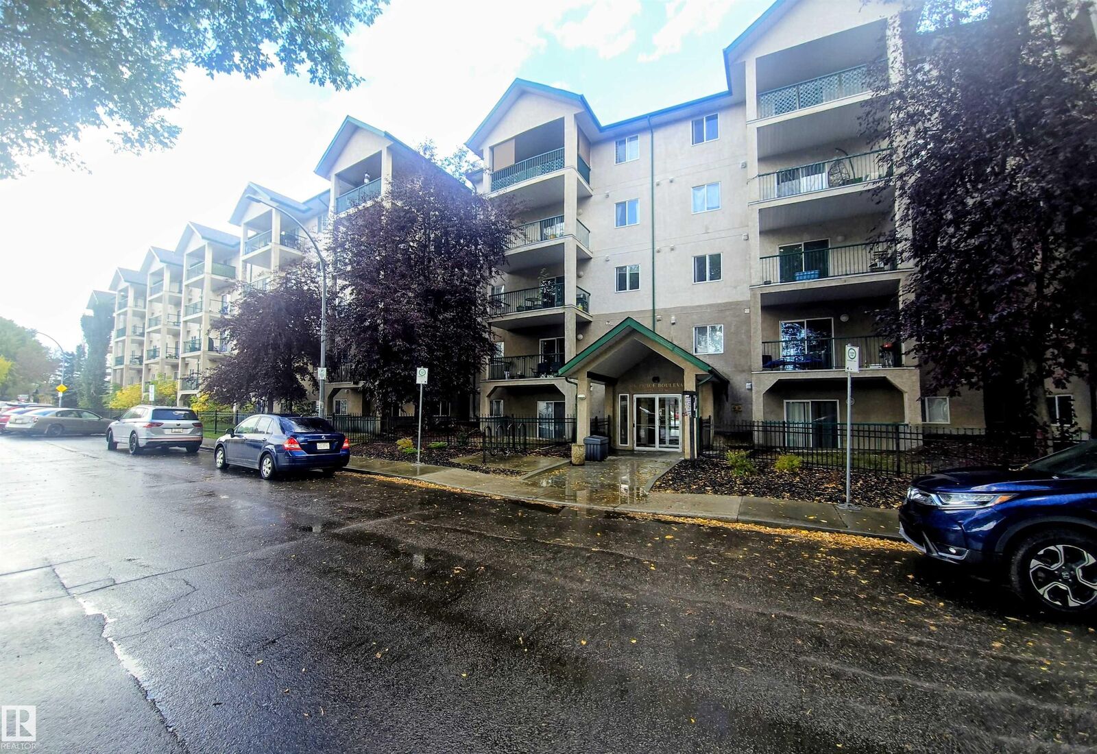 Property Photo:  11325 83 Street NW 502  AB T5B 4W5 