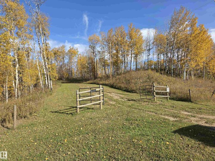 Property Photo:  1112 Twp Road 540 2  AB T7Y 0A6 