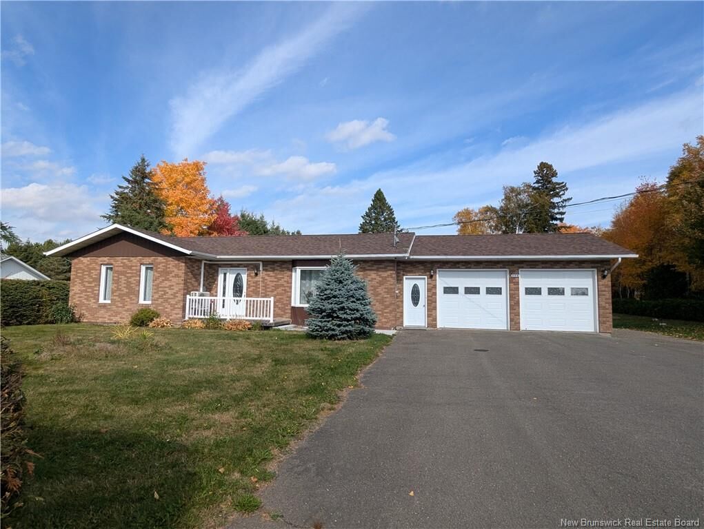 Property Photo:  306 Veteran Street  NB E3Y 1E5 