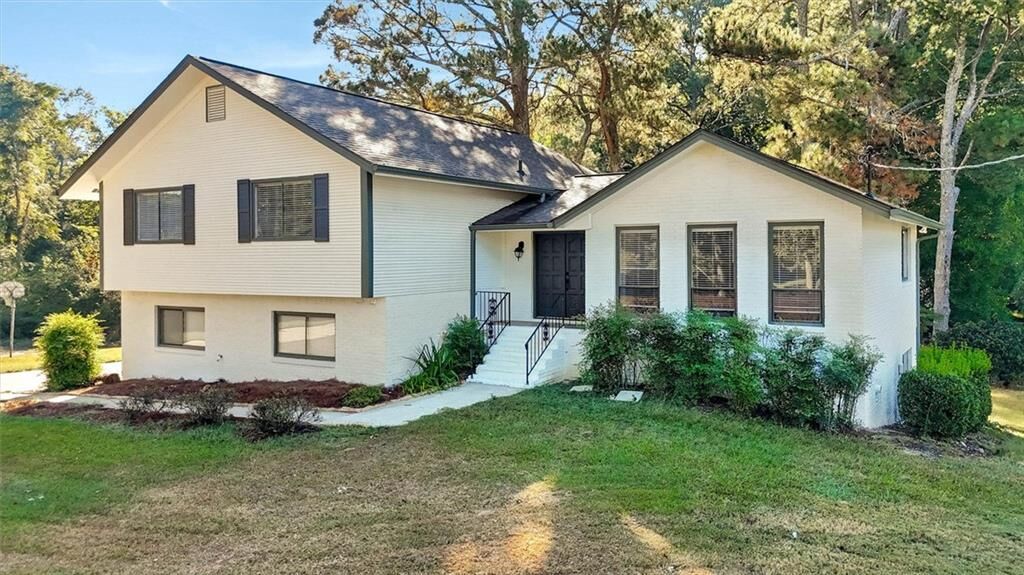 Property Photo:  150 Thornton Drive  GA 30214 
