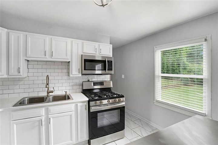 Property Photo:  3650 Croft Place NW  GA 30331 