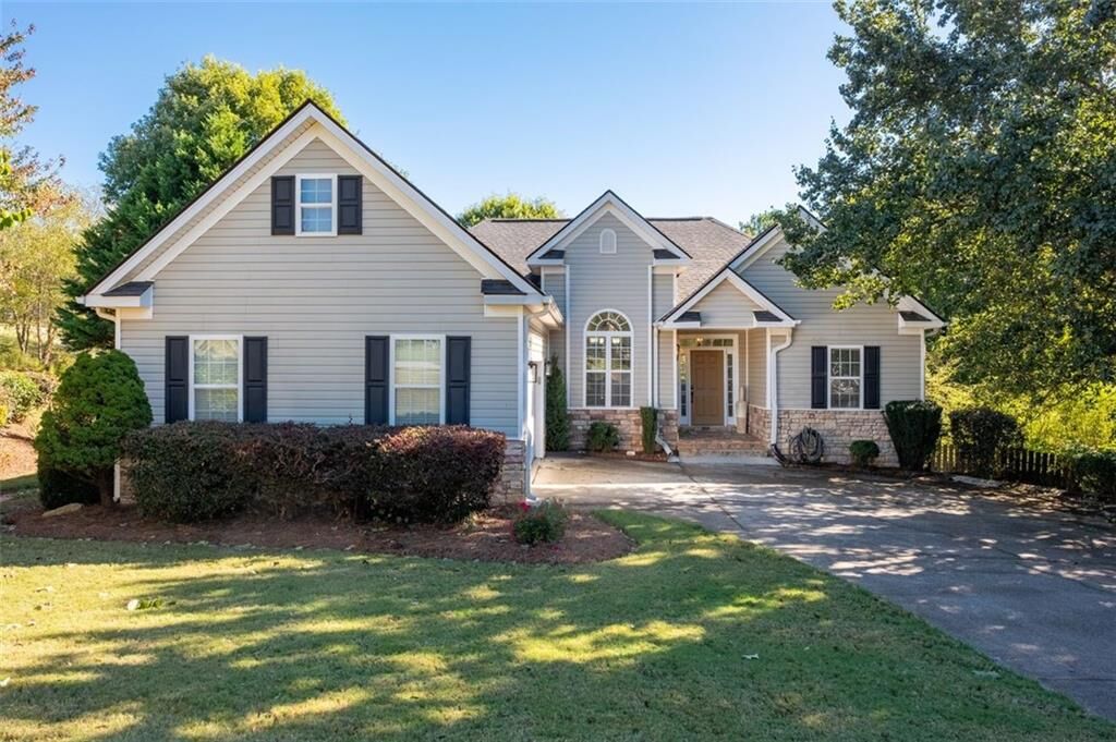 Property Photo: 4365 Old Wyndoham Court GA 30506