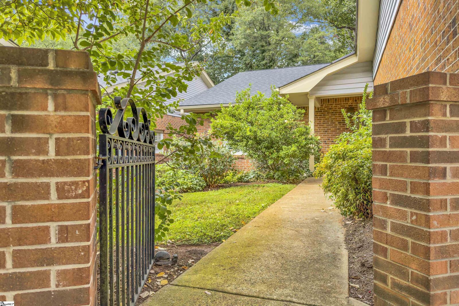 Property Photo:  321 Mockingbird Hill  SC 29605 