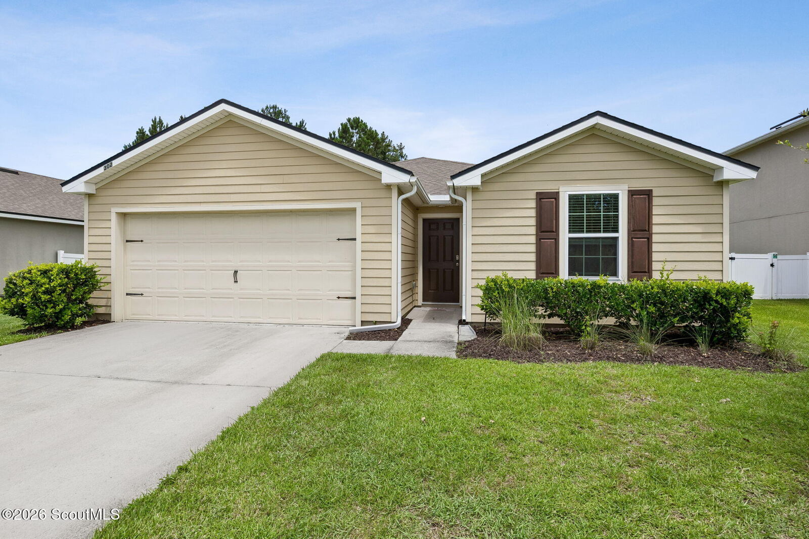 Property Photo:  302 Cedar Breeze Drive  GA 31548 