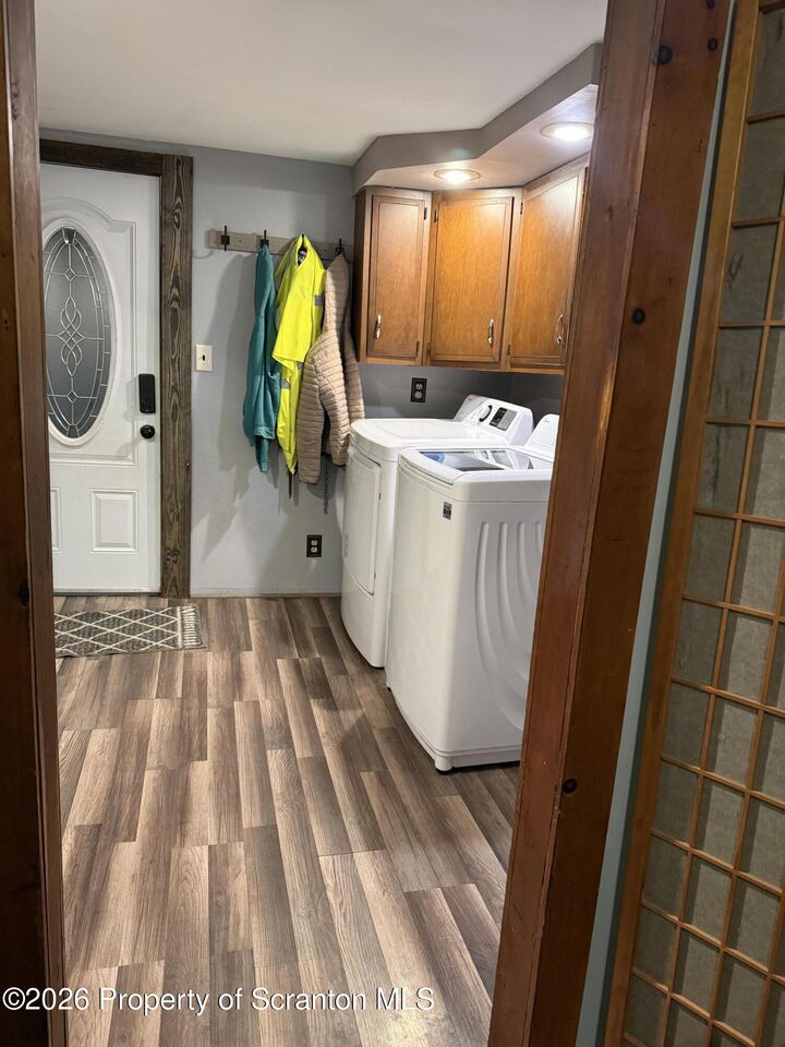 Property Photo:  9 Jets Lane  PA 18419 