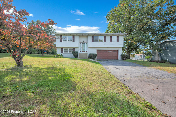 Property Photo:  32 Laflin Road  PA 18702 