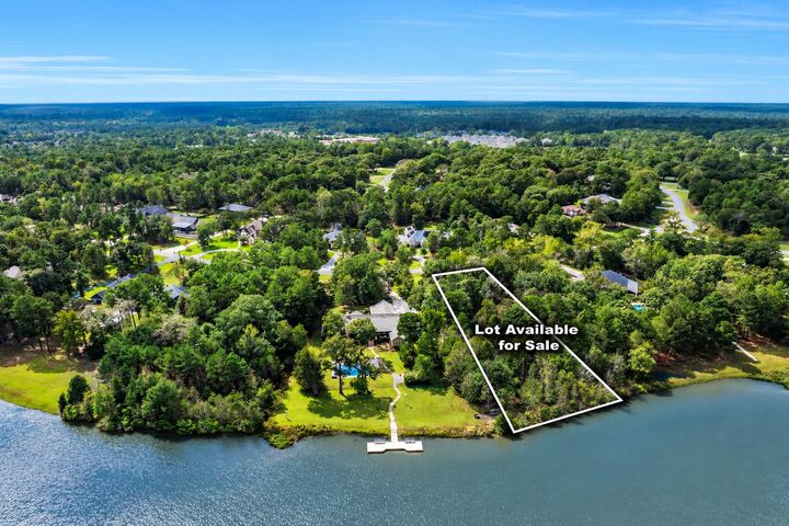 Property Photo: 236 Lakeside Hills Drive TX 77316