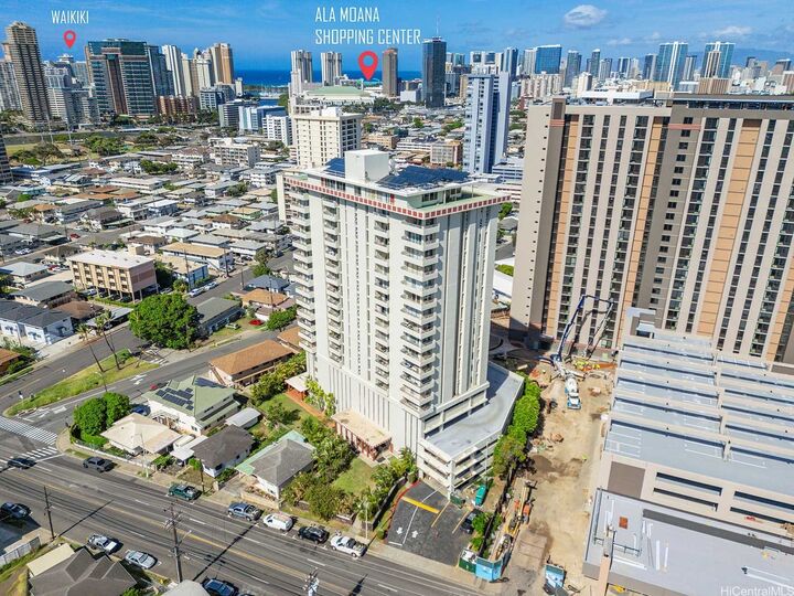 Property Photo:  796 Isenberg Street 8C  HI 96826 