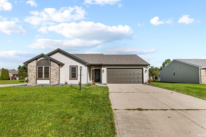 Property Photo:  5334 Goldfinch Lane  IN 46818-2513 