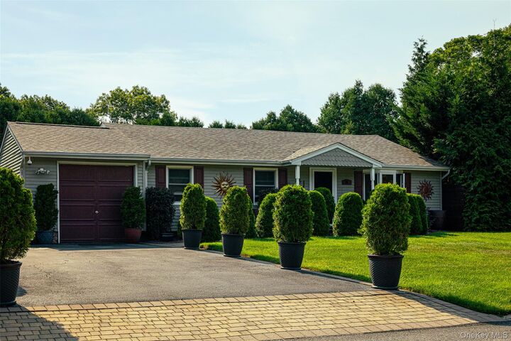 Property Photo:  56 Ridge Haven Drive  NY 11961 
