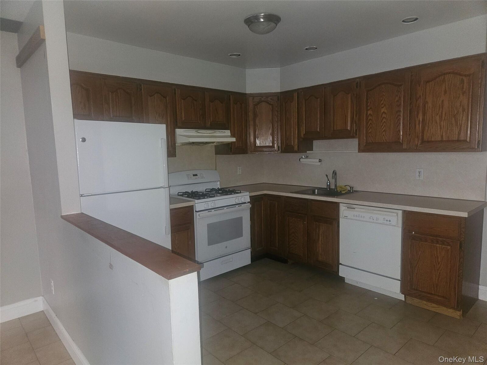 Property Photo:  25 Main Street  NY 10522 