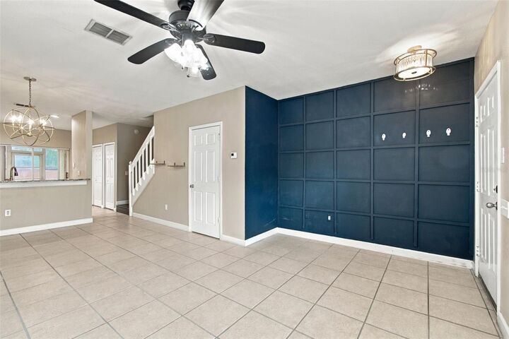 Property Photo: 12442 Berkeley Square Drive FL 33626