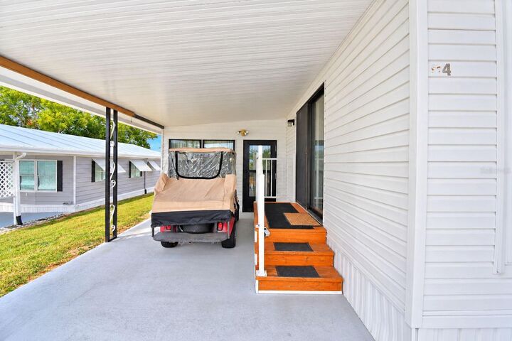 Property Photo:  251 Patterson Road D4  FL 33844 