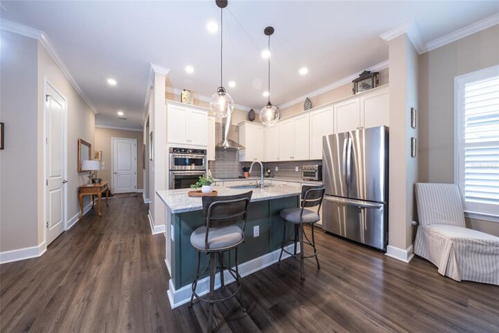 Property Photo: 1303 Bangor Drive FL 32174