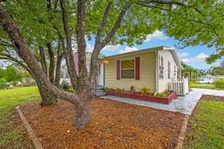 Property Photo:  15141 Rialto Avenue  FL 34613 