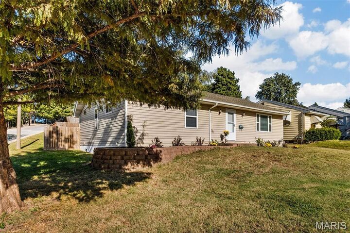 Property Photo:  6541 Clifton Hills Drive  MO 63139 