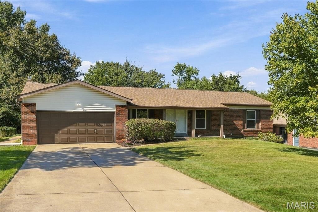 Property Photo: 417 Nottingham Drive MO 63011