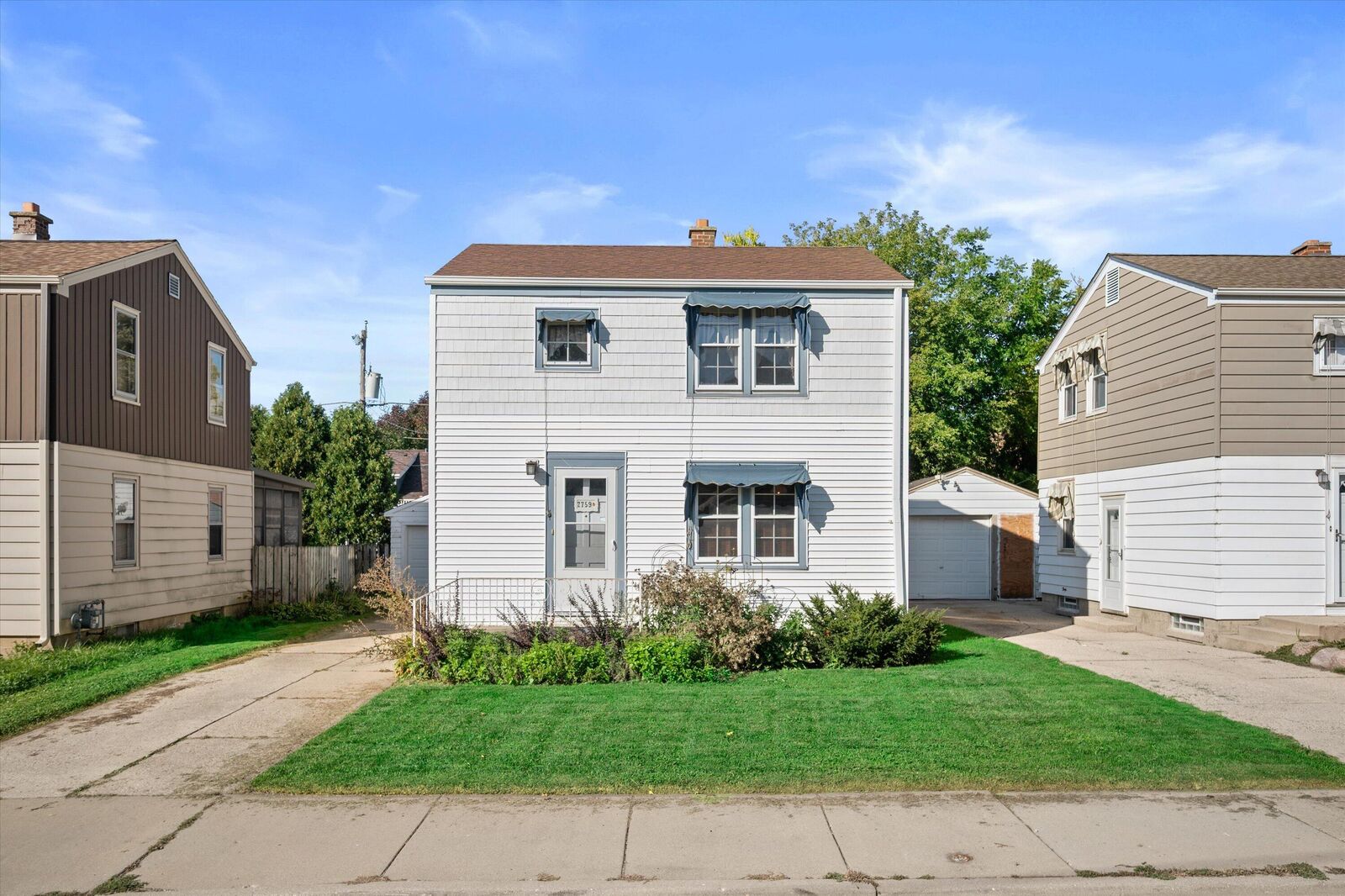 Property Photo:  2759 S Humboldt Park Ct  WI 53207 
