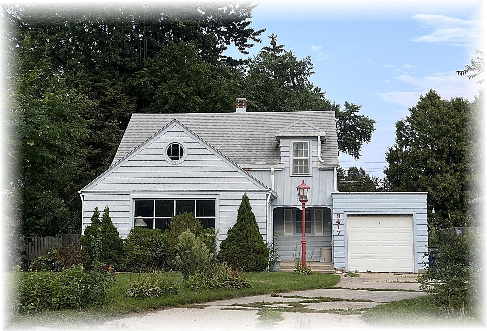 Property Photo:  3417 N Main St  WI 53402 