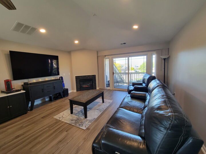 Property Photo:  9313 S Cobblestone Way  WI 53132 