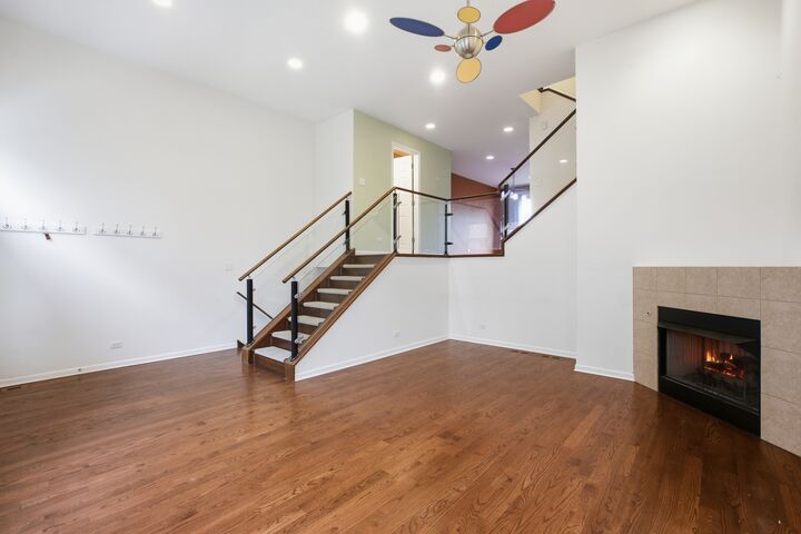 Property Photo:  820 W 36th Street 2  IL 60609 