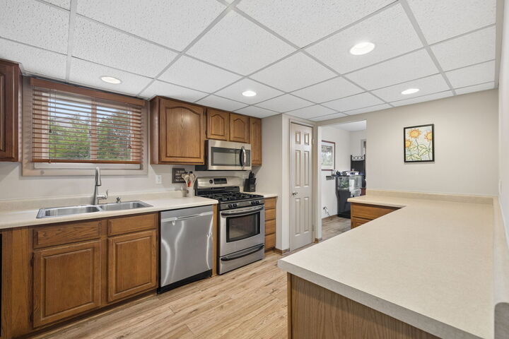 Property Photo: 216 Douglass Way IL 60440