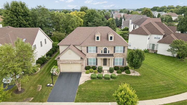 Property Photo: 12237 Winterberry Lane IL 60585