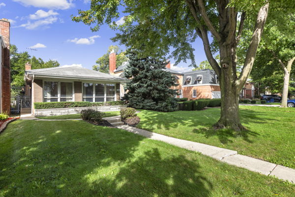 Property Photo:  9320 S Michigan Avenue  IL 60619 