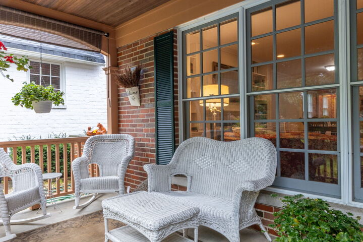 Property Photo:  968 Judson Avenue  IL 60035 
