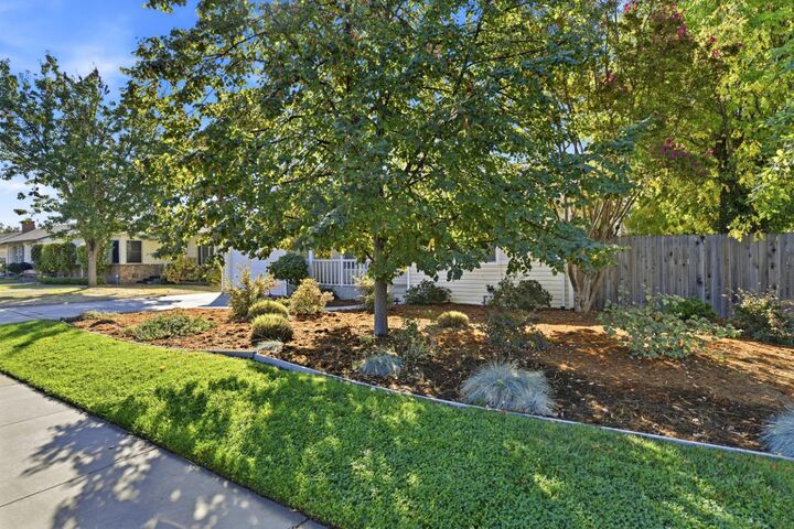 Property Photo:  2258 Irvin Way  CA 95822 