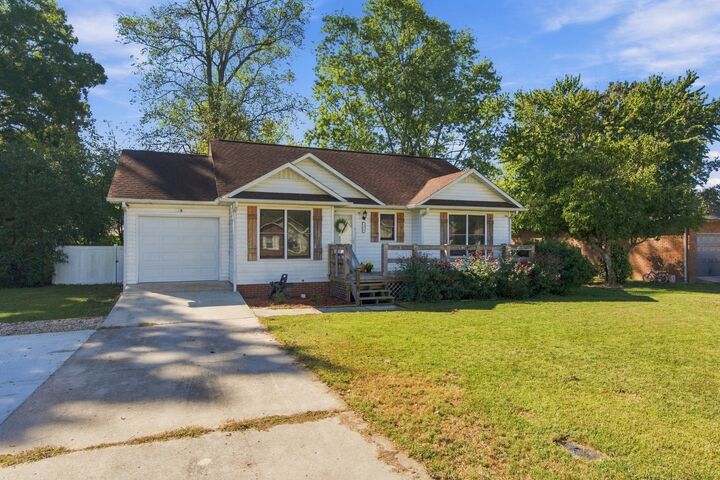 Property Photo:  114 Bradbury Ct  TN 37388 