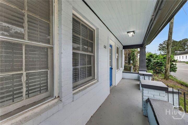 Property Photo:  618 Magazine Avenue  GA 31415 